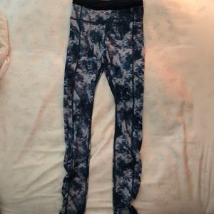 Blue and White print Lululemon leggings